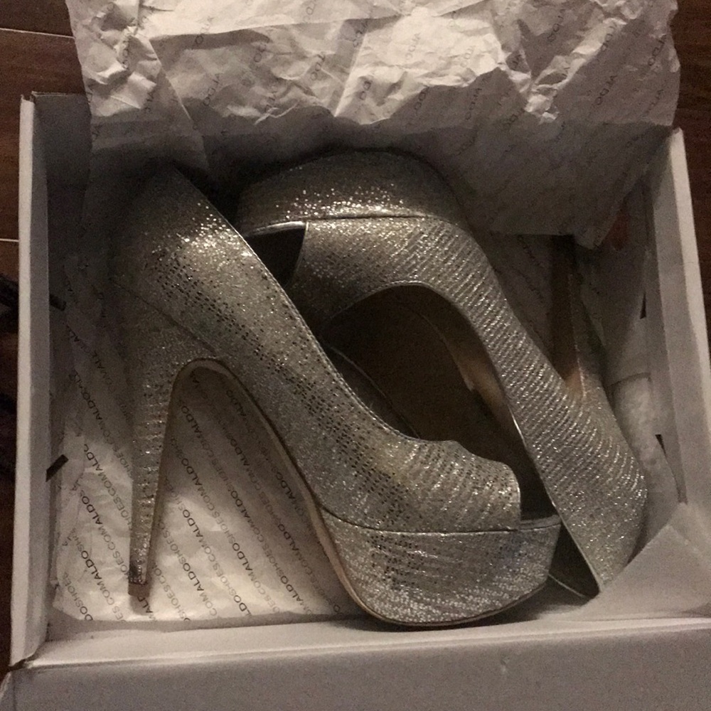 Silver sparkling Aldo heels